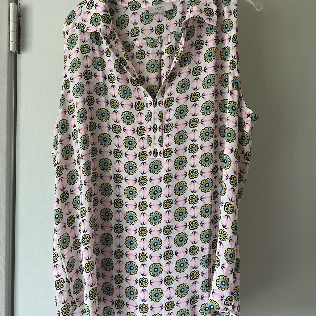 Loft Split Neck Collared Sleeveless Shell